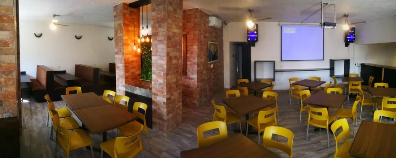 Hotel Delf-Inn Cuernavaca Bagian luar foto